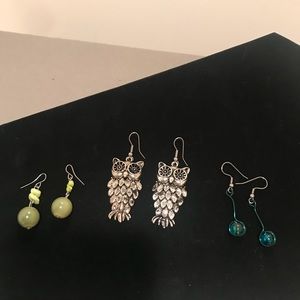 3 pairs of dangle earrings